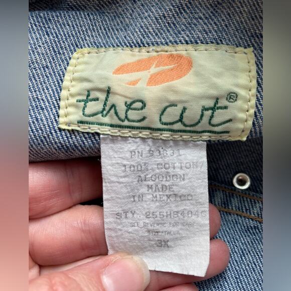 Womens Plus 3X Studded Floral Glitter Distressed Denim Button Trucker Jacket - Picture 6 of 9